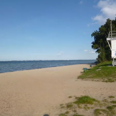 Сasa de vacaciones Spacious Seaside Holiday In