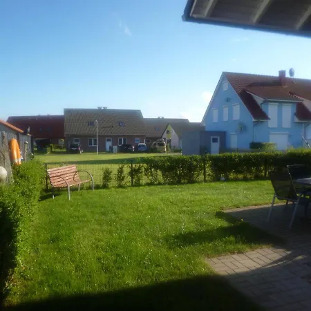 Сasa de vacaciones Spacious Seaside Holiday In